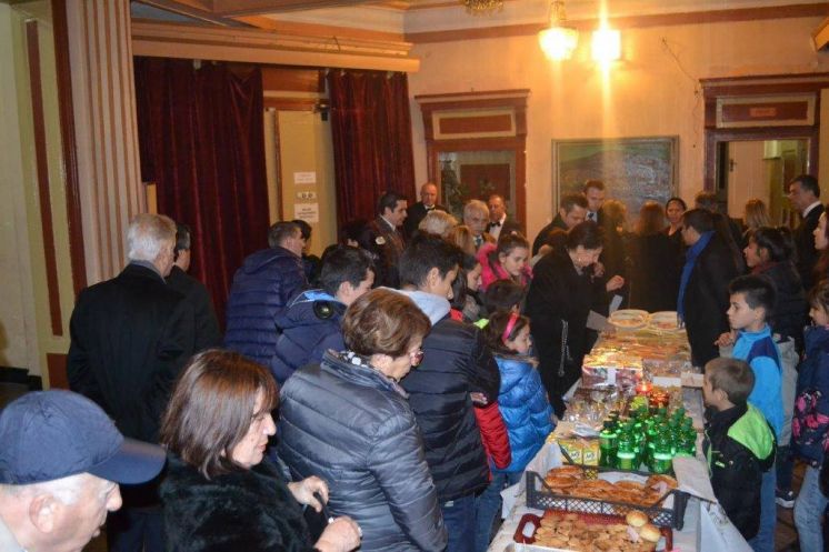Коледен благотворителен концерт и базар